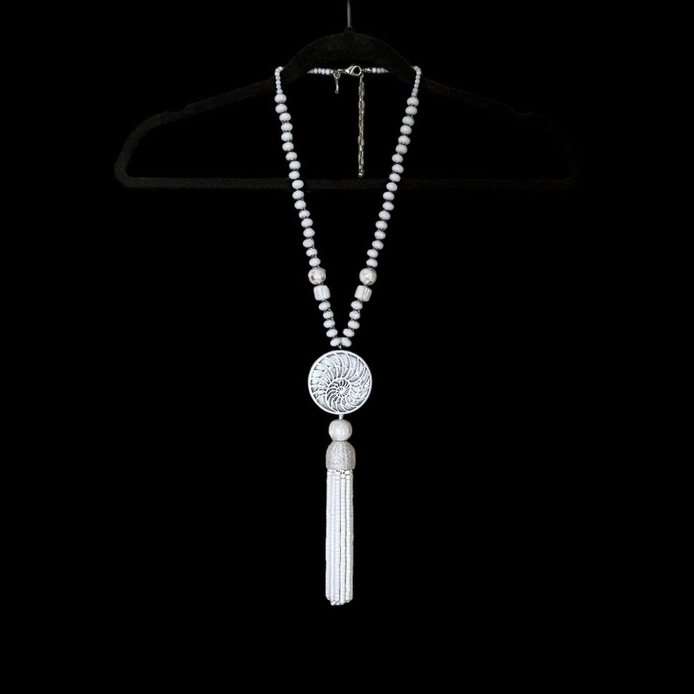 Chico's RARE White Silver Long Beaded Tassel Necklace Mother of Pearl Sh…
